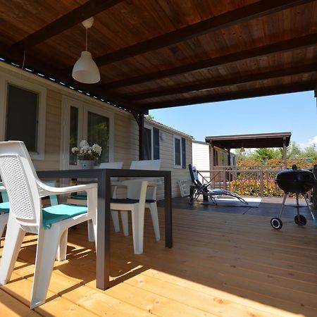West Coast Mobilhome With Xxl Terrace In Naturist Resort Solaris Fkk Tar-Vabriga Exterior photo